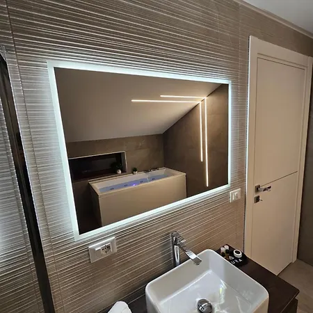 Aura Bed & Breakfast