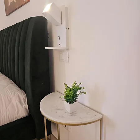 Aura Bed & Breakfast