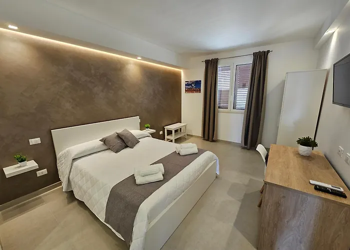 Aura 4*